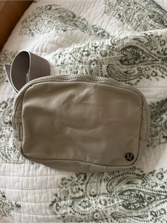 lululemon athletica Handbags - lululemon athletica Men's Taupe Waist/Crossbody Bag